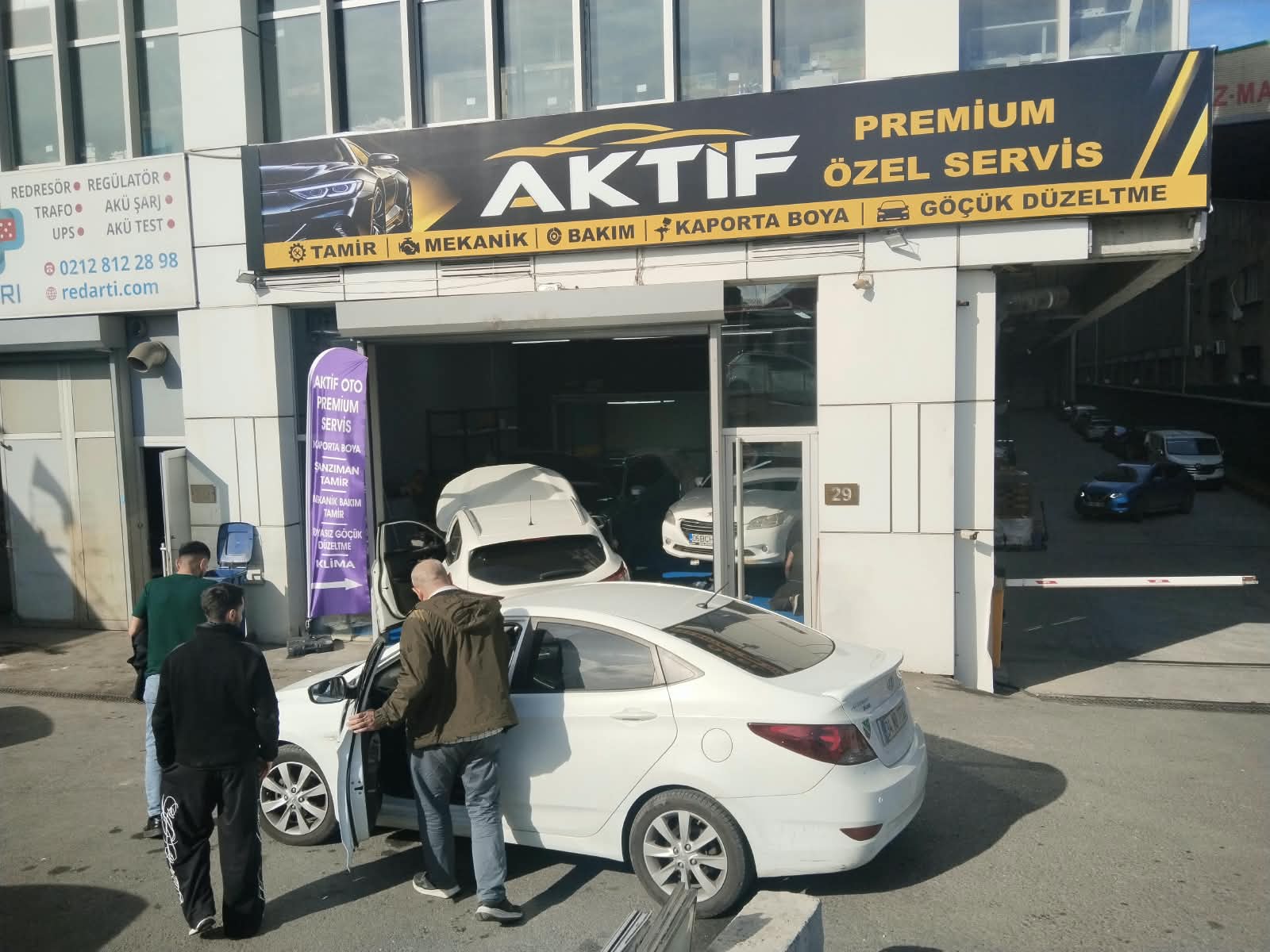 Güvenli Sürüşün Sırrı: Düzenli Araç Bakımı ve Profesyonel Servis Hizmetleri